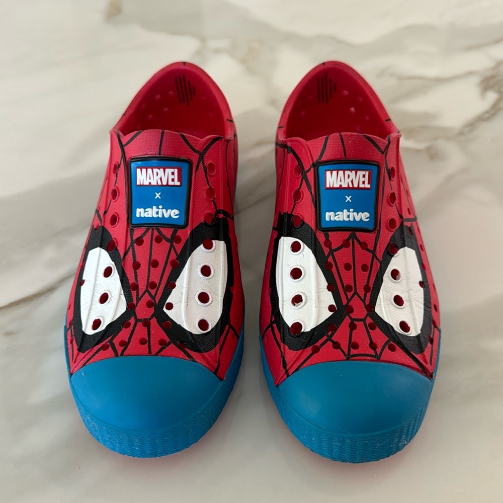 Kids Native Marvel spider-man/spidey shoes